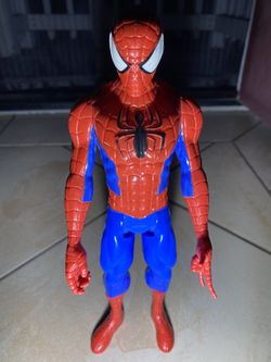 11” Titan Hero Series Spiderman Figure