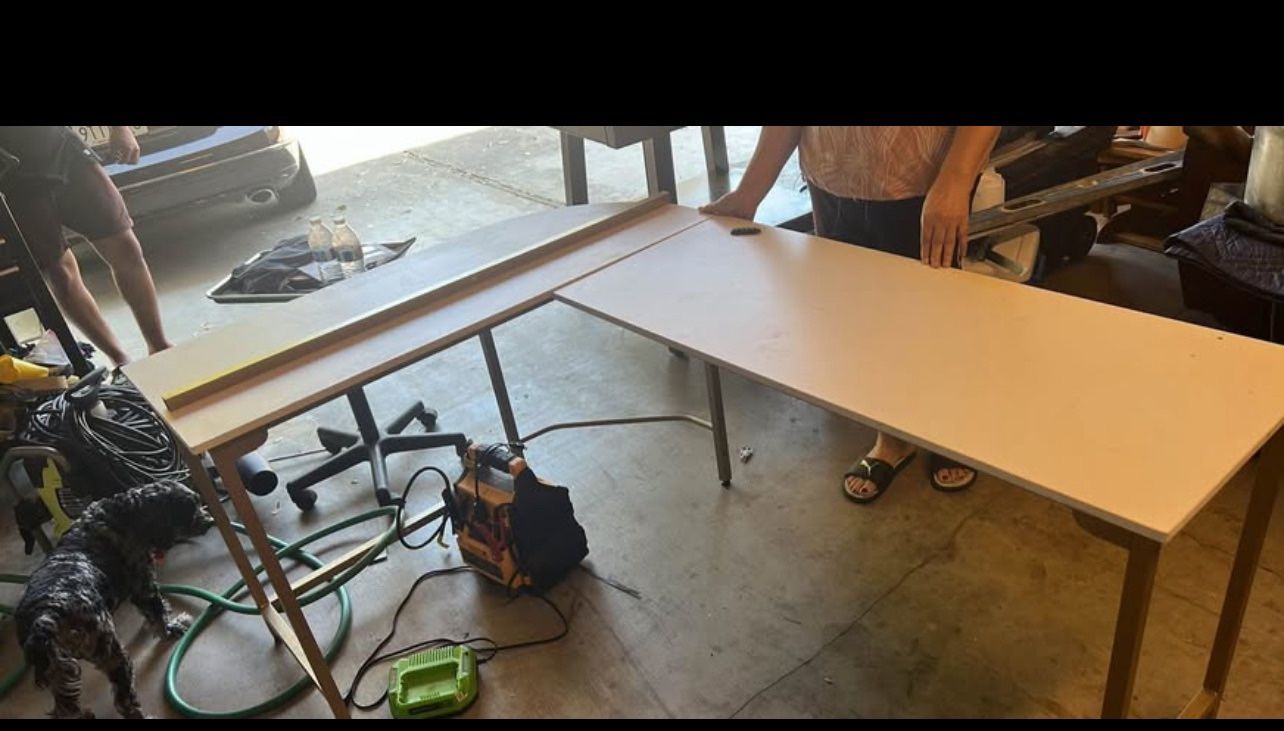 L-shape Desk
