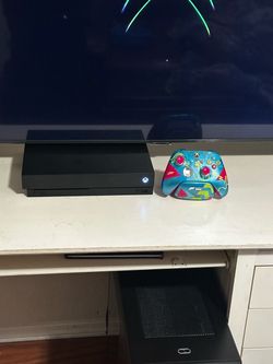 Xbox one x with custom ssd 1tb and forza controller