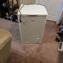Koolatron 3.5 Cu Ft Chest Freezer 