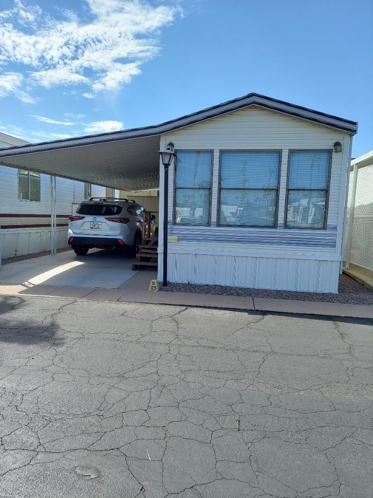 1989 Cavco manufactured home in mesa