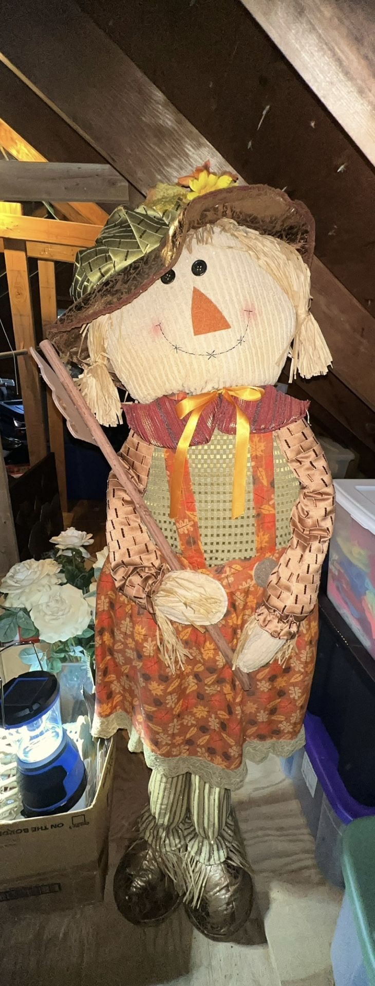 LIFE SIZE SCARE CROW