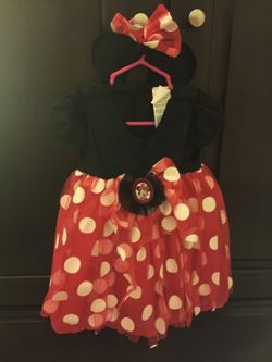 Minnie Mouse play dress up with ears was used only for Disney trip size 18m
