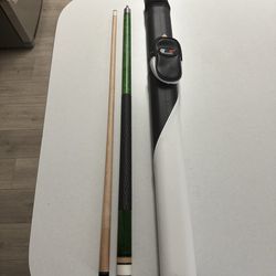 Pool Cue 58" Cue Stick Canadian Maple Wood. 19 oz.  brand new. Case included.