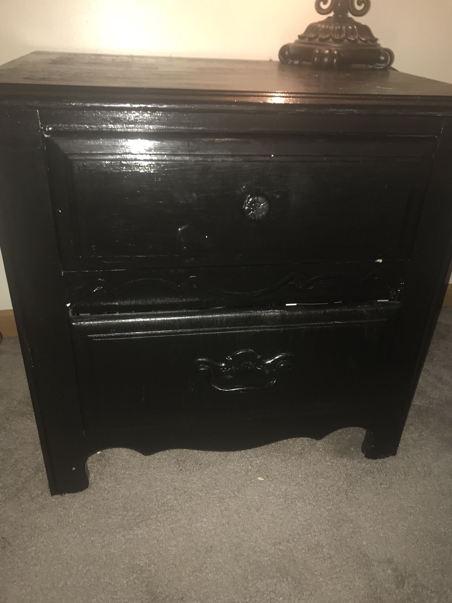 Nightstand/end table