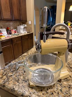 Vintage sunbeam mix master mixer