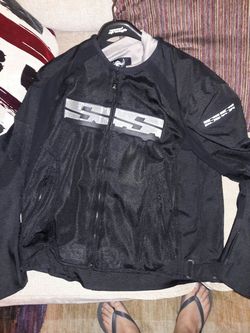Motorcycle jacket with removable iner lining