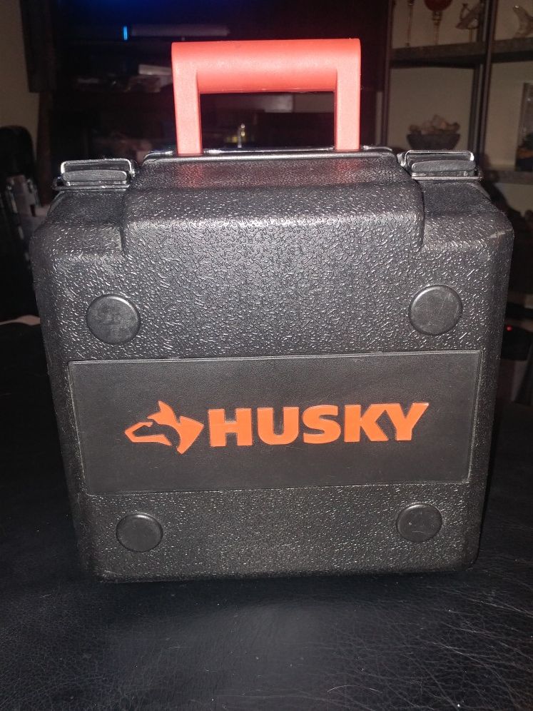 HUSKY PRO Gravity Feed Spray Gun NEW HDS890