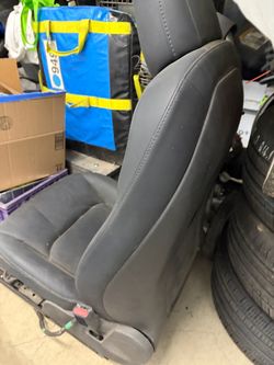 Tesla model 3/y passenger side brand new Blk leather seat. With harness