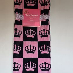👑 Juicy Couture Oversized Throw Blanket 👑