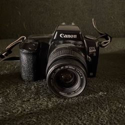 CANON EOS REBEL S - 35mm Film camera