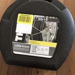 NEW Thule (Konig) XG-12 Tire 225 Snow Chains Set Of 2