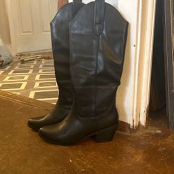 Women’s Black Boots