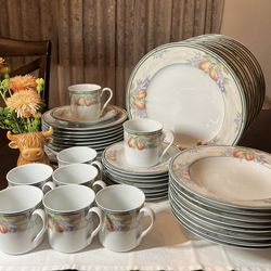 Mikasa Harvestville 40pc Dinnerware Set NEW