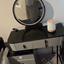 Vanity MakeUp Desk With MIRROR