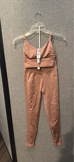 Women's Two-Piece Activewear Set