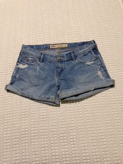 Y2K Hollister Light Wash Distressed Cuffed Denim Jean Shorts Size 3
