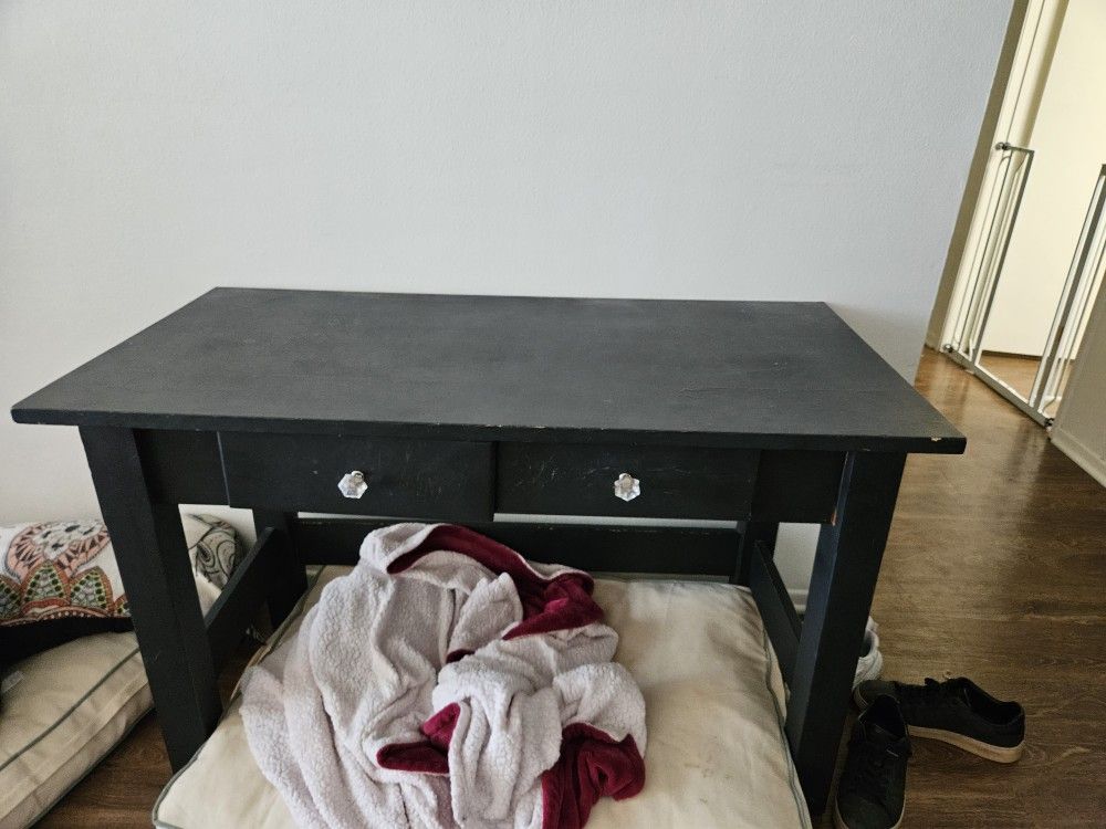 Free Desk