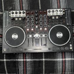 Serato Reloop Terminal Mix 4