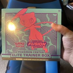 Fusion Strike Pokemon Center ETB. 