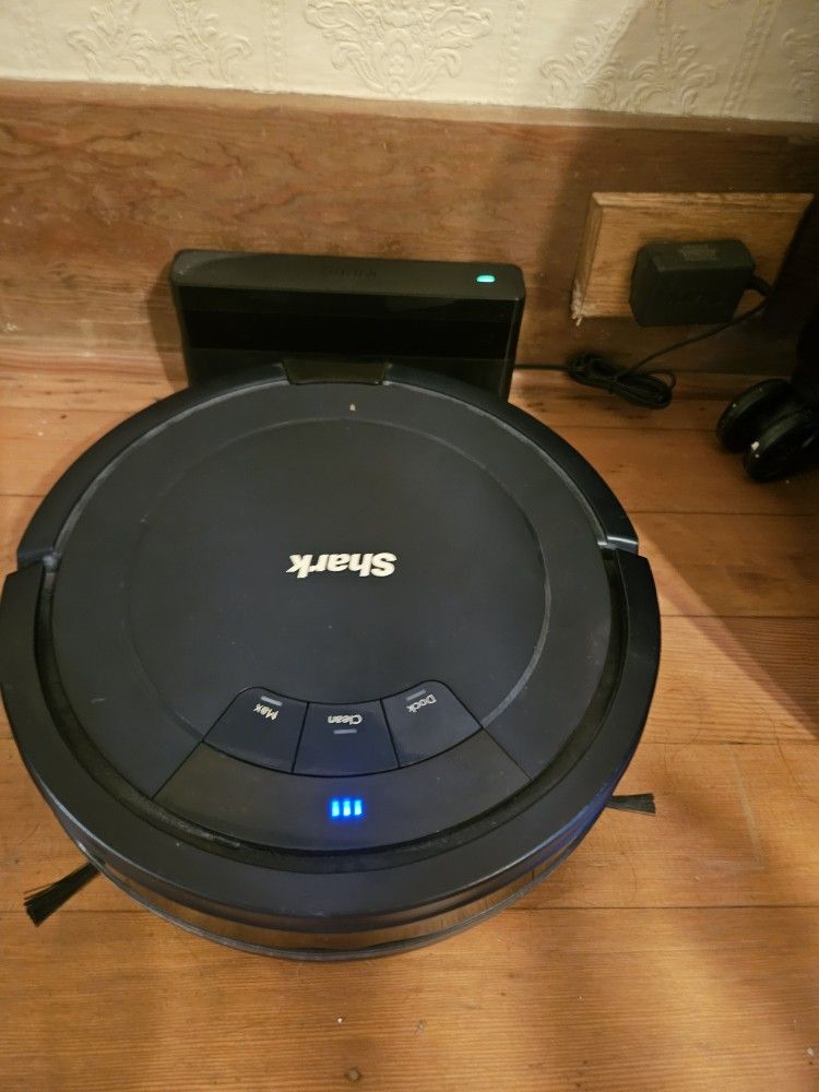Robot Vacuum Shark