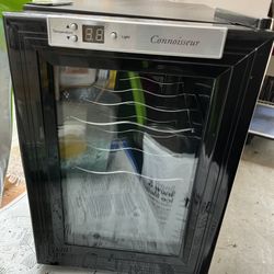 Countertop Wine Refrigerator 