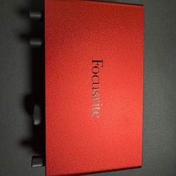 Focusrite Scarlett 2i2 4th Gen