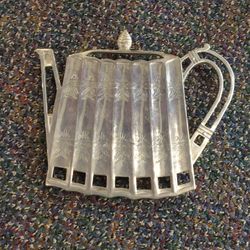 1992 GODINGER Silver Plate, Fluted TEA POT Shaped Embossed TRIVET 7"H x 8.5"