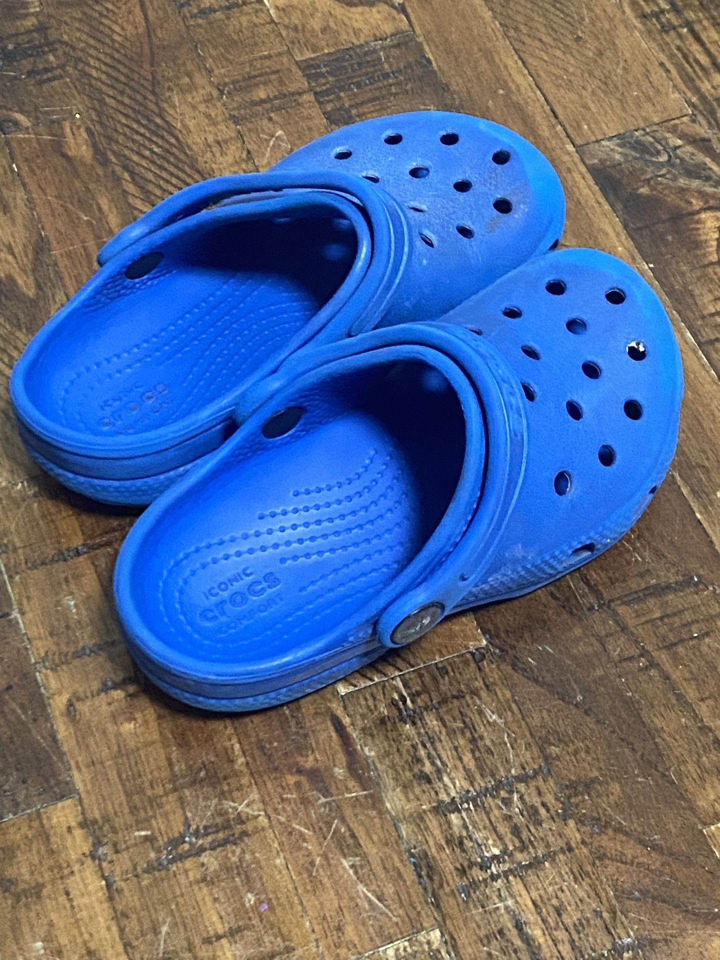 Kids Crocs size 10 Blue