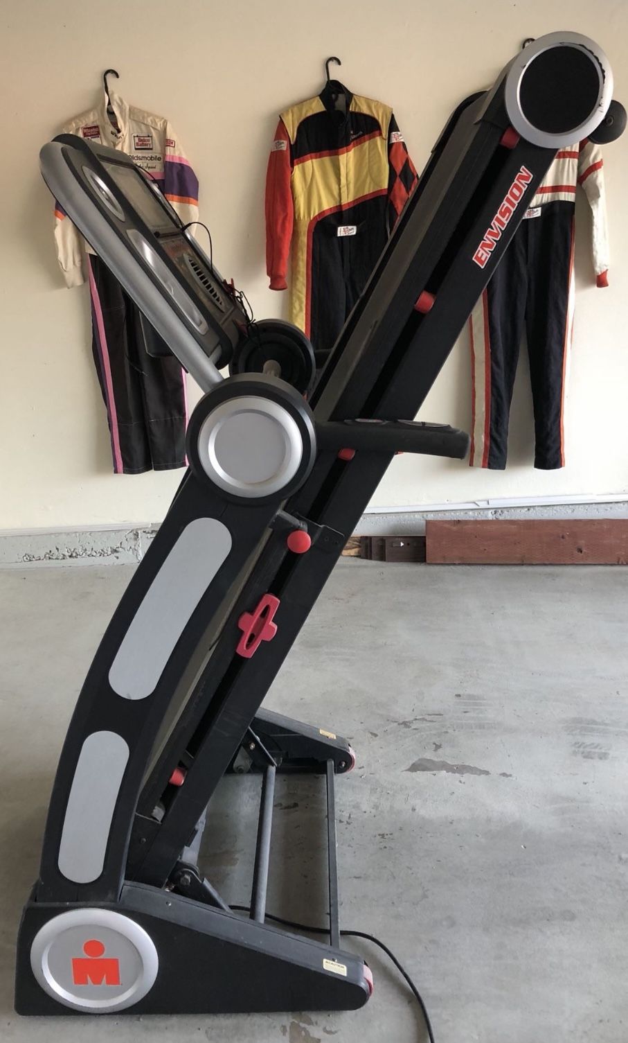 Ironman envision treadmill for Sale in Fullerton CA OfferUp