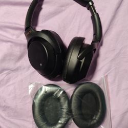 Sony WH1000XM3 Headphones w/ New earpads