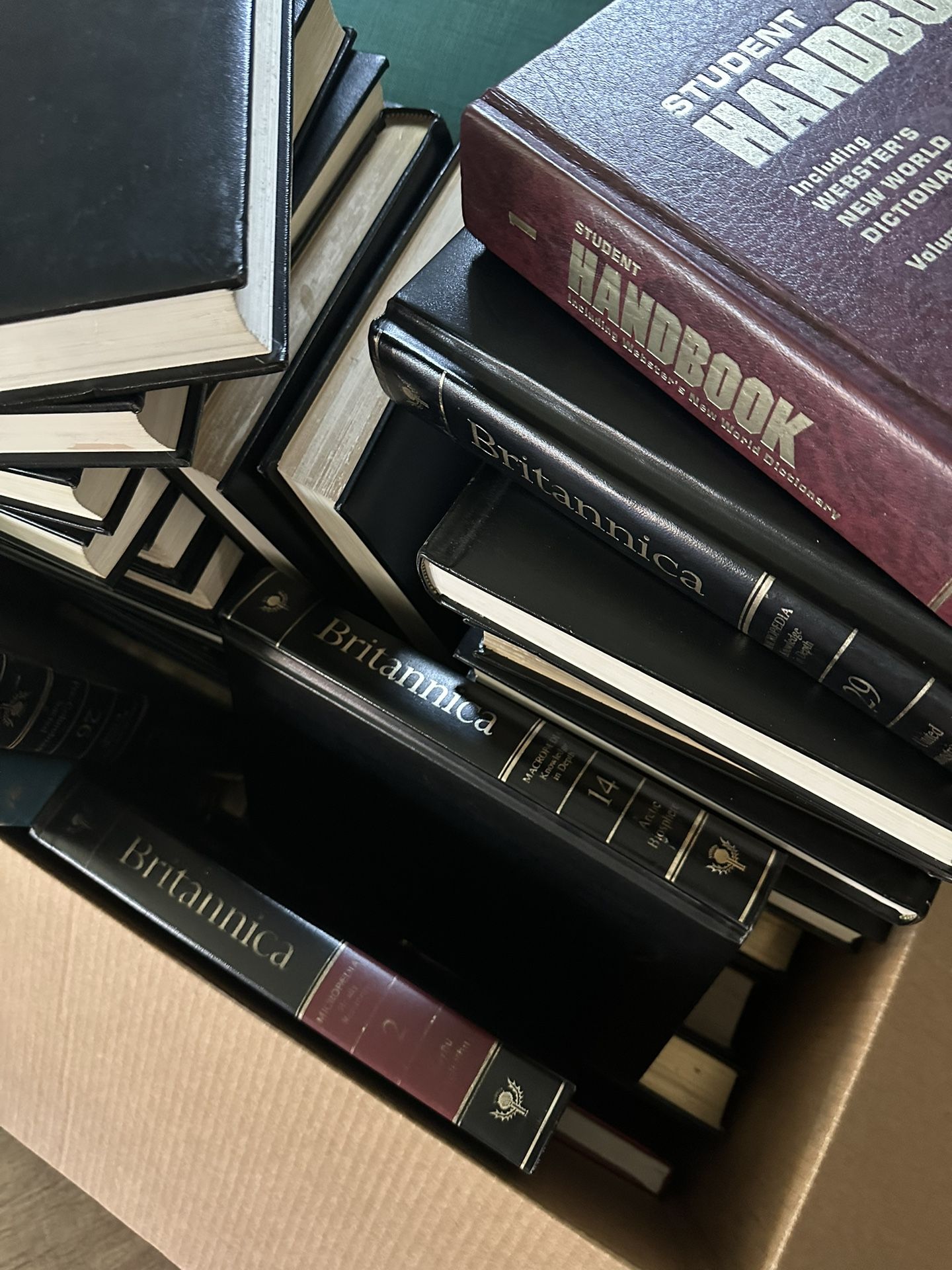 Britannica Encyclopedia Set