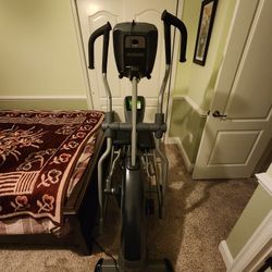 Nautilus E618 Elliptical