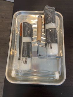 Metal Paint tray kit - 9” roller and  3/8 in nap - new condition