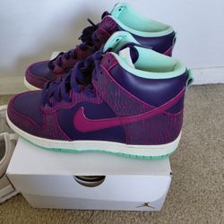 Nike Size 7 Womens Buy 1 Get 1 Free NE Philly 19114