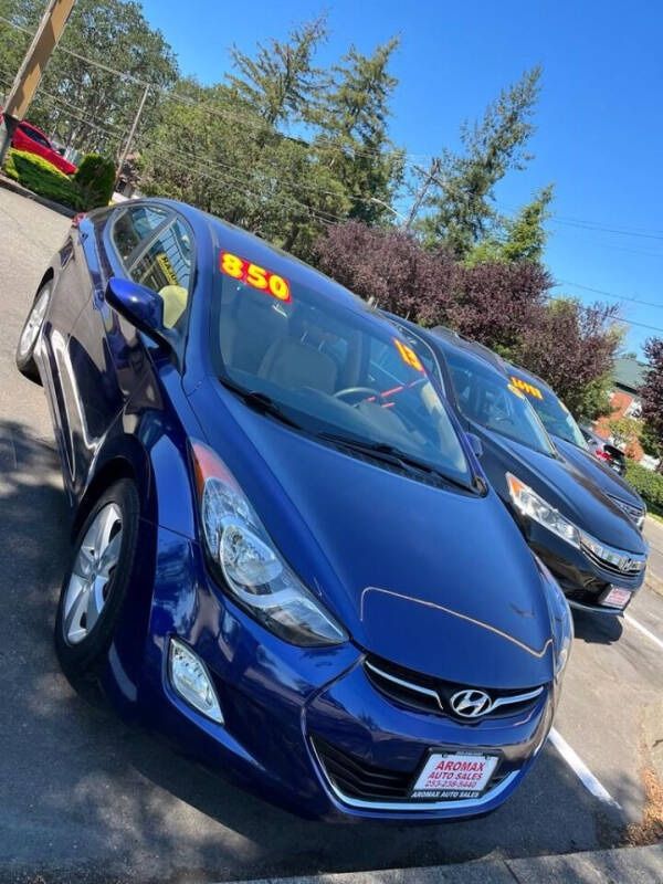 2012 Hyundai Elantra