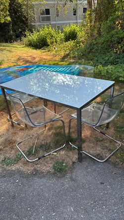Free table & 4 chairs