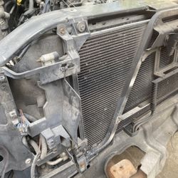 Silverado Gmc Front Core Support 2003/2002