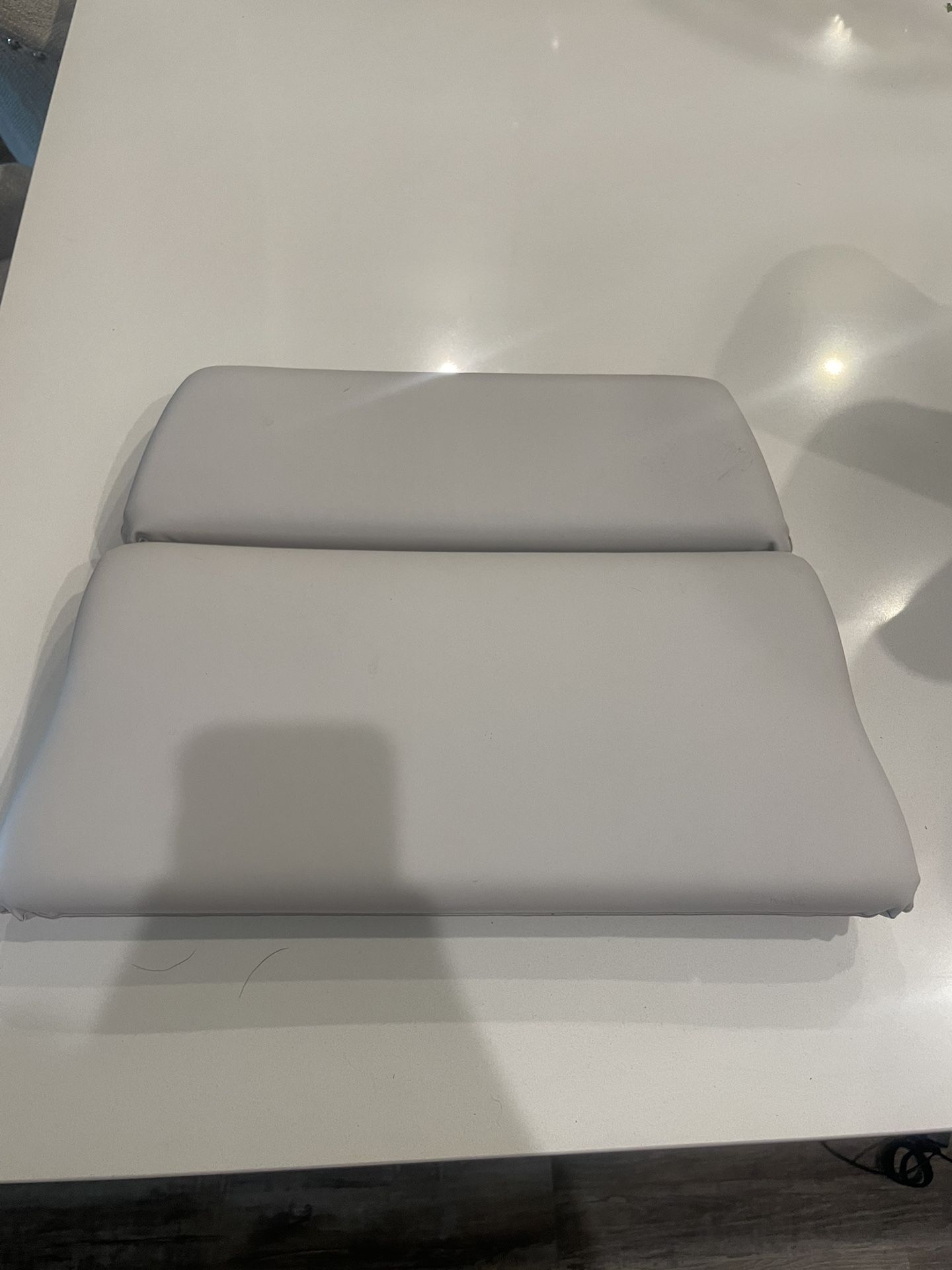 Gray Spa Bath Tub Suction Head Pillow