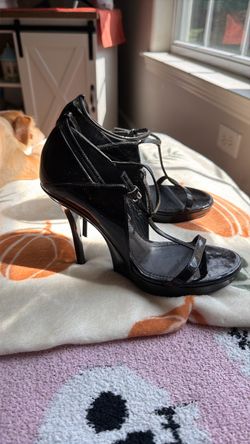 Yves Saint Laurent (YSL) Tribute Sandals