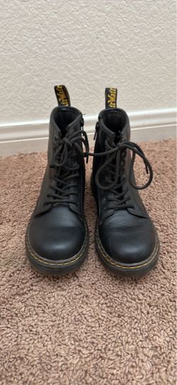 Size 3 doc martens