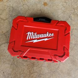 milwaukee hole saw set 