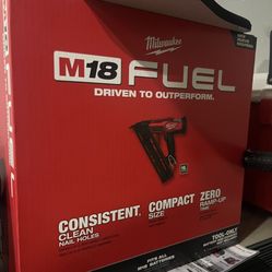 Milwaukee 15ga Finish Nailer