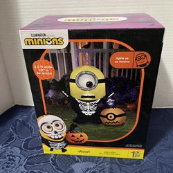 New Inflatable Halloween Minion