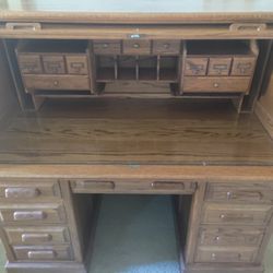 Wooden Rolling Desk