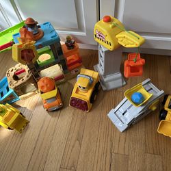 $10 Fisher Price Little People Load Up ‘N Learn set + construction equipment, crew, & vehicles, 13pieces