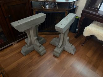 Table legs