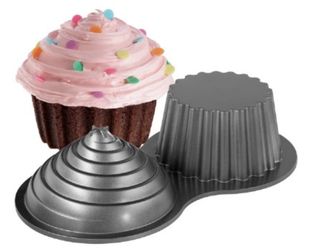 Wilton Giant Cupcake Cake Pan