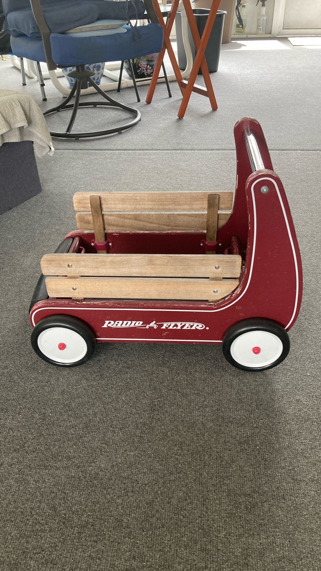 Radio Flyer Walker Wagon