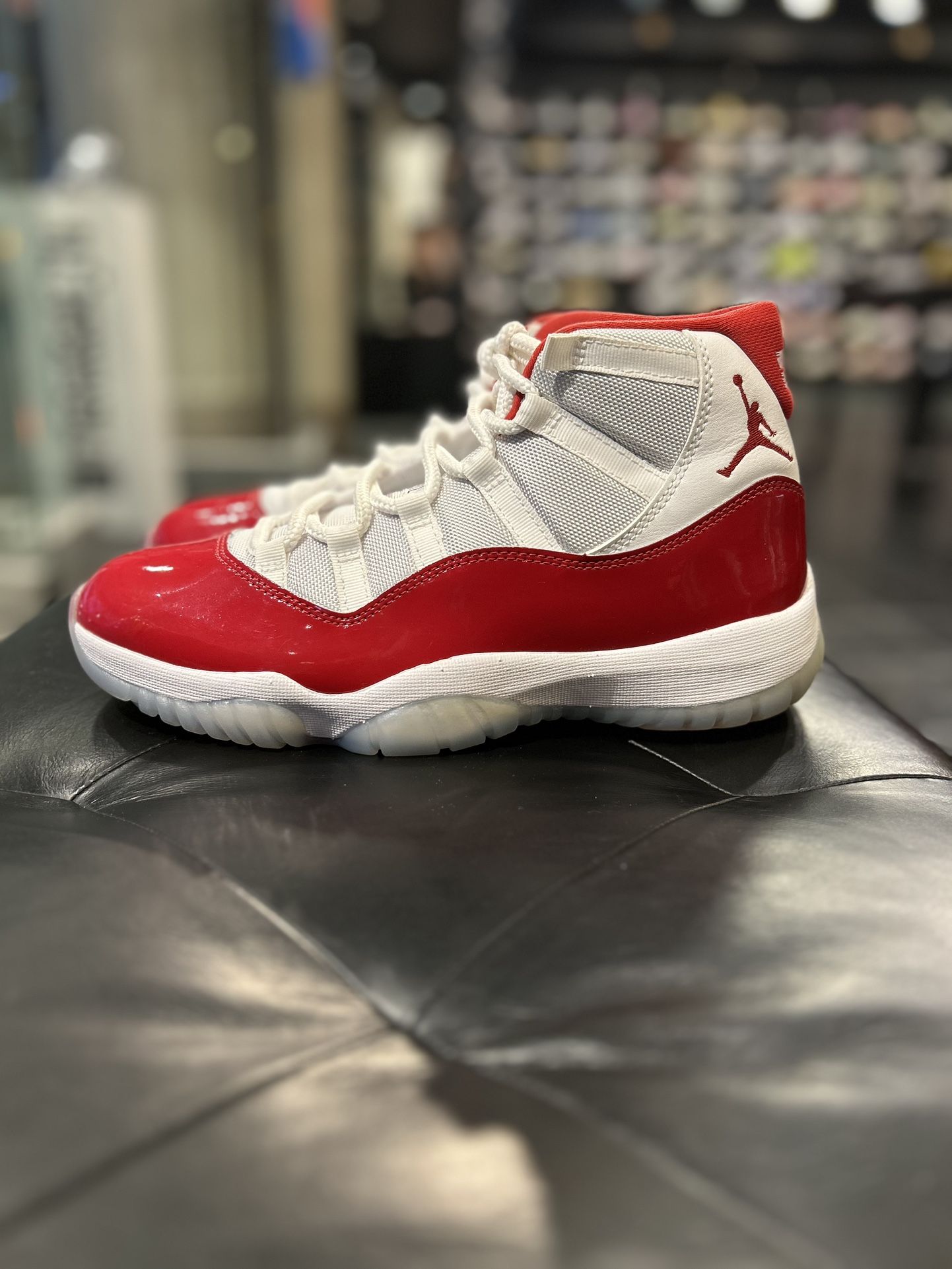 Air Jordan 11 Retro Cherry Size 9 Men Shoes